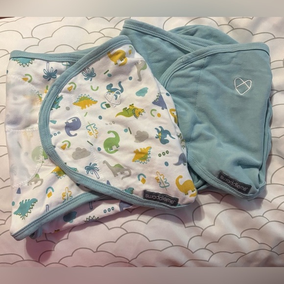 SwaddleMe Soft Blue Baby Swaddle 2 pcs - Picture 1 of 7